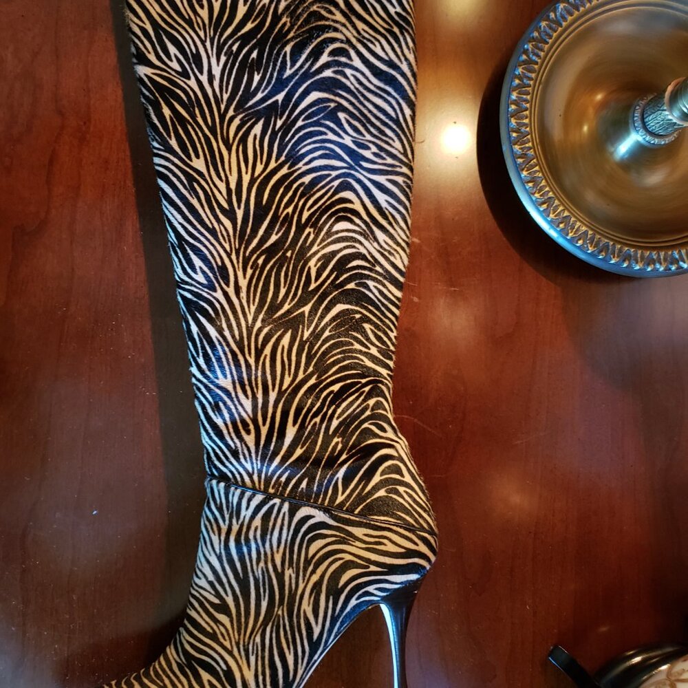 Cole Haan Zebra Print Boots • Style D17818 • Women’s 9.5 - Picture 2 of 15